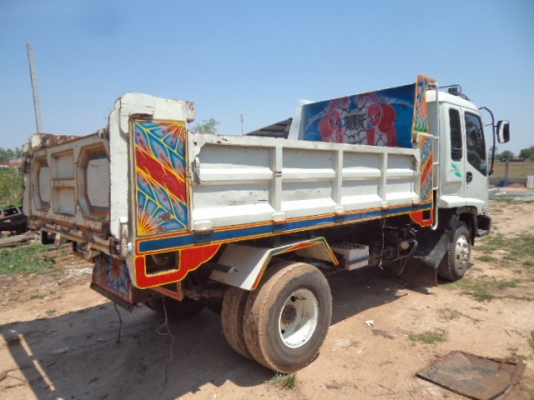 ขายรถ6ล้อดั้มอีซูซุเดก้า 210 แรง สภาพพร้อมใช้งานคับ