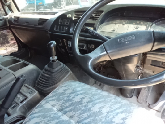 ขายรถ6ล้อดั้มอีซูซุเดก้า 210 แรง สภาพพร้อมใช้งานคับ