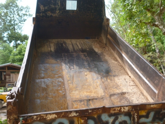 ขายหกล้อดั้ม