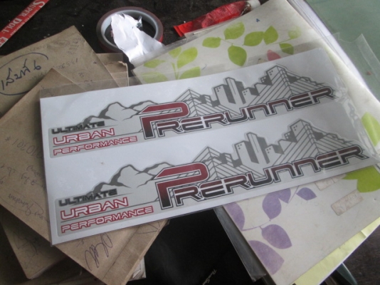 ขาย สติกเกอร์ PRERUNNER ของ VIGO 2 ชิ้น L+R ตัวใหม่