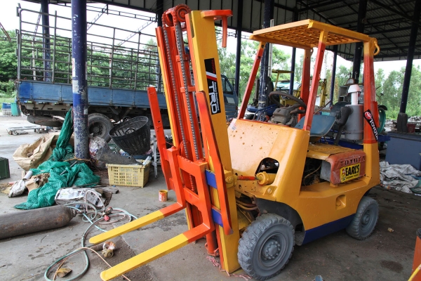 ขายรถโพลค์ลิฟติดแก๊ส 087.8211420