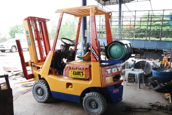 ขายรถโพลค์ลิฟติดแก๊ส 087.8211420