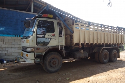 ขาย Hino 3 M สองเพลาดั้มพ์ สวย ห้างเดิม พร้อมใช้ ราคาสุดคุ้ม โทร 088-4501277 ตลอด 24 ชม. ขาย Hino 3 M สองเพลาดั้มพ์ สวย ห้างเดิม พร้อมใช้ ราคาสุดคุ้ม โทร 088-4501277 ตลอด 24 ชม.