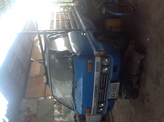 ขายISUZU EFL 4ล้อกลาง สภาพดี ทะเบียนครบ ราคา185000บาทต่อรองได้