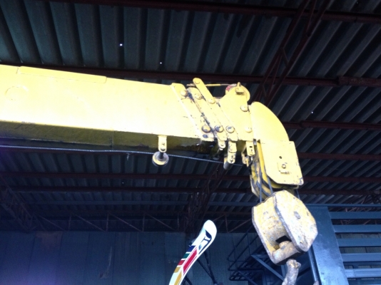 รถฮีโน่ 10 ล้อ FM176  ติดเครน 5 ตัน 178 แรงม้า  สนใจติดต่อ 081 - 6079515