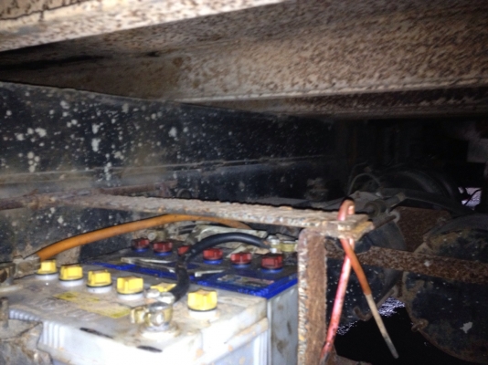 รถฮีโน่ 10 ล้อ FM176  ติดเครน 5 ตัน 178 แรงม้า  สนใจติดต่อ 081 - 6079515