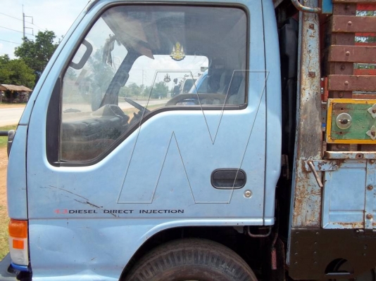 ขาย 6 ล้อ NPR 120 แรง ฝาดำ / ปี 2538 ( รถห้างแท้ ) ขาย 6 ล้อ NPR 120 แรง ฝาดำ / ปี 2538 ( รถห้างแท้ )