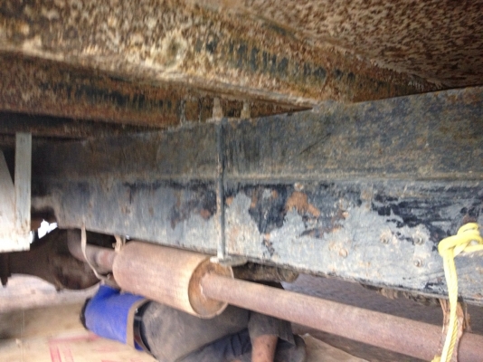 รถฮีโน่ 6 ล้อ KM779  รั้ว  117 แรงม้า ปี 32  สนใจติดต่อ 081 - 6079515