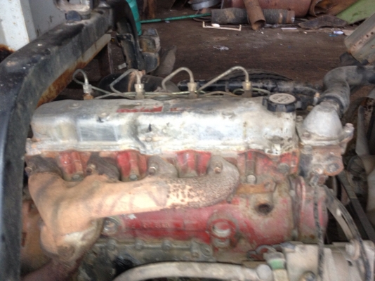 รถฮีโน่ 6 ล้อ KM779  รั้ว  117 แรงม้า ปี 32  สนใจติดต่อ 081 - 6079515