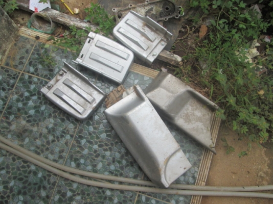 ขาย พลาสติกหัวบันไดเสริม และกาบครอบบันไดเสริม Dmax