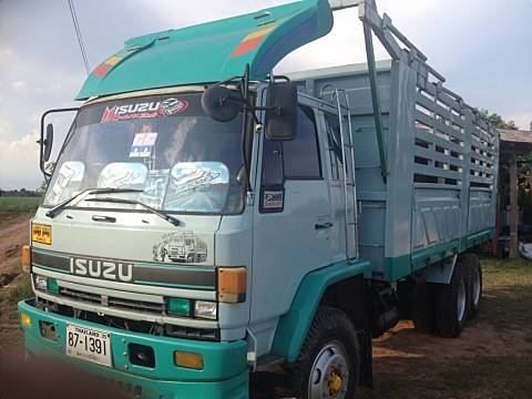 ***ขายแล้วครับขอบคุณ Truck2hand ขาย 10ล้อ2เพลาไม่ดั๊ม "นางฟ้า"แท้ ปี40 ISUZU ROCKY FXZ23NFPF R  เครื่องเดิมเกียร์เดิม เครื่อง6SD1 240HP แห้งดีไม่เยิ้ม ช่วงล่างคัสซีสวยใหญ่ตลอดเส้น ไม่ผุไม่บวม กระบะเหล็กสามมิตรลอนเฉียง สภาพสวยพื้นไม่ผุ ยางดี10เส้