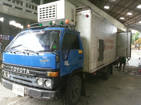T0YOTA dyna350 รถหัวบางเดิม เครื่องยนต์เดิม คัซซีสวย ตู่มีเครื่องทำความเย็นสภาพสมบูรณ์ T0YOTA dyna350 รถหัวบางเดิม เครื่องยนต์เดิม คัซซีสวย ตู่มีเครื่องทำความเย็นสภาพสมบูรณ์