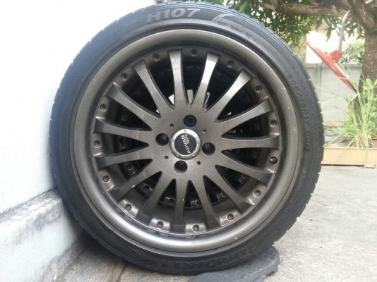 ล้อ17Advan 4รู100 กว้าง7.5ออฟ40 + ยาง Aurora 205/45/17 ปี09