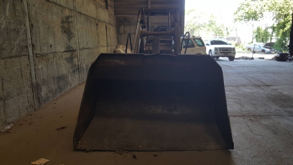 ขาย รถตัก KOMATSU SD20-5 สภาพพร้อมใช้งาน เครื่องดี เกียร์ดี ราคาต่อรองได้