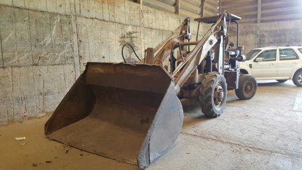 ขาย รถตัก KOMATSU SD20-5 สภาพพร้อมใช้งาน เครื่องดี เกียร์ดี ราคาต่อรองได้