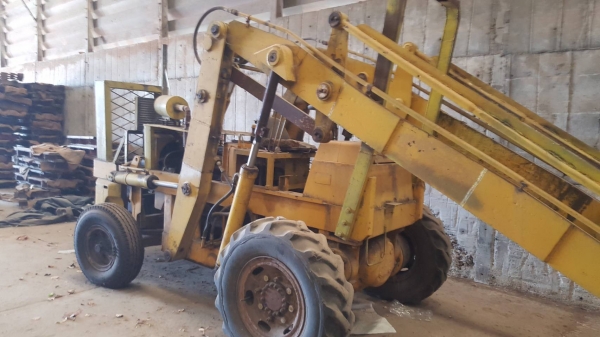 ขาย รถตัก TOYOTA เกียร์ทอค สภาพพร้อมใช้งาน ต่อแขนเรียบร้อยแล้ว