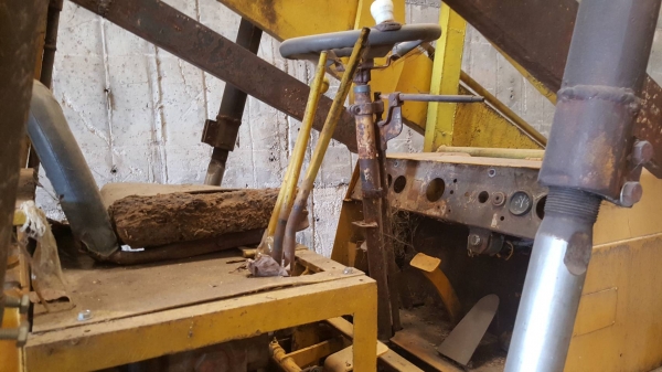 ขาย รถตัก TOYOTA เกียร์ทอค สภาพพร้อมใช้งาน ต่อแขนเรียบร้อยแล้ว