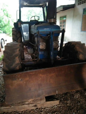 ขายฟร์อดสองเพลา ตามสภาพ รถจอดนาน เครื่องดี ใส่แบตเตอรี สตาทร์ได้เลย ขายฟร์อดสองเพลา ตามสภาพ รถจอดนาน เครื่องดี ใส่แบตเตอรี สตาทร์ได้เลย