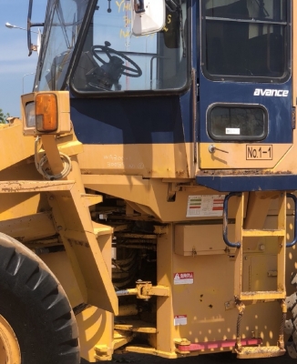 ขายรถตักล้อยาง KOMATSU WA300-1 นำเข้าเองจากญี่ปุ่น สภาพสวยพร้อมใช้ มีVDOการทำงานครับ