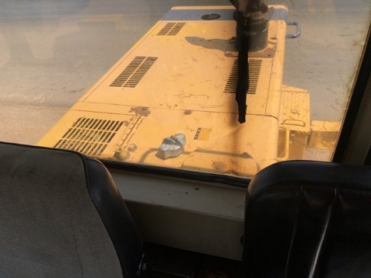 ขายรถตักล้อยาง KOMATSU WA300-1 นำเข้าเองจากญี่ปุ่น สภาพสวยพร้อมใช้ มีVDOการทำงานครับ