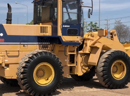 ขายรถตักล้อยาง KOMATSU WA300-1 นำเข้าเองจากญี่ปุ่น สภาพสวยพร้อมใช้ มีVDOการทำงานครับ