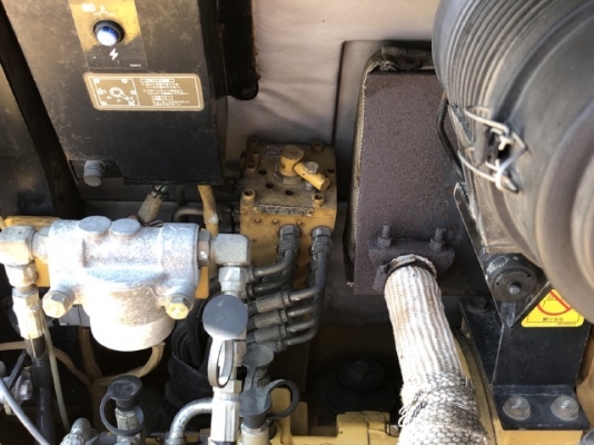 ขายรถขุด CAT 305SR คอนโทรลสั้น ปั๊มนิ้ว นำเข้าเองจากญี่ปุ่น สภาพสวยพร้อมใช้ มีVDOการทำงานครับ