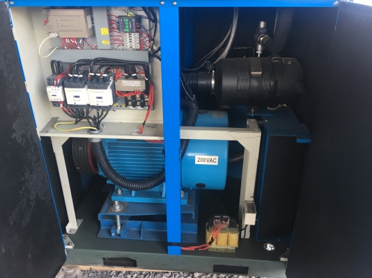 ปัมลมสกรู  ยี่ห้อ AUGUST รุ่น SFB30D