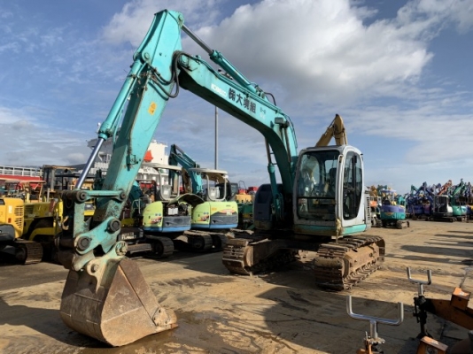 ขายรถขุด KOBELCO SK135SR ปี 2003 มีลายหัวกระแทก นำเข้าเองจากญี่ปุ่น สภาพสวยพร้อมใช้ ถึงเร็วๆนี้ครับ