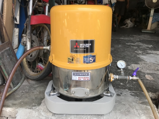 ขายปั๊มน้ำอัตโนมัติ Mitsubishi 250W ถังสแตนเลสอย่างดี สภาพสวย หมุนนิ่ม ตรวจเช็คแรงดันเรียบร้อยแล้ว ไม่มีรั่วซึม พร้อมใช้งาน ราคา 3,200 บาทพร้อมส่ง สนใจโทร.