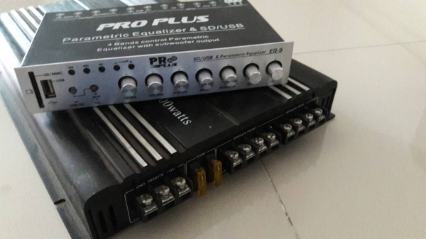 ชุดเครื่องเสียงรถยนต์