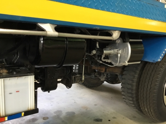 รถยก ยี่ห้อ ISUZU รุ่น NKR57E  100 แรงม้า  จดทะเบียนปี 2535