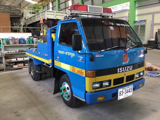 รถยก ยี่ห้อ ISUZU รุ่น NKR57E  100 แรงม้า  จดทะเบียนปี 2535