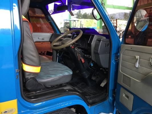 รถยก ยี่ห้อ ISUZU รุ่น NKR57E  100 แรงม้า  จดทะเบียนปี 2535