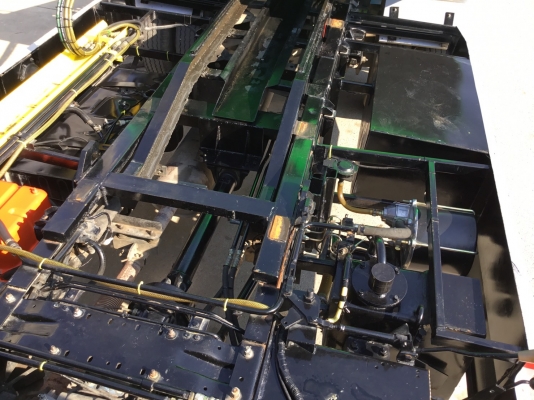 รถสไลด์ ยี่ห้อ ISUZU  รุ่น NPR59  ปีจดทะเบียน 2545