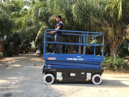 ขายรถกระเช้า AICHI SV06B ไฟฟ้า สูง6เมตร สวยเดิมจากญี่ปุ่นยังไม่เคยใช้ในไทย 95,000เท่านั้น