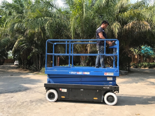 ขายรถกระเช้า AICHI SV06B ไฟฟ้า สูง6เมตร สวยเดิมจากญี่ปุ่นยังไม่เคยใช้ในไทย 95,000เท่านั้น