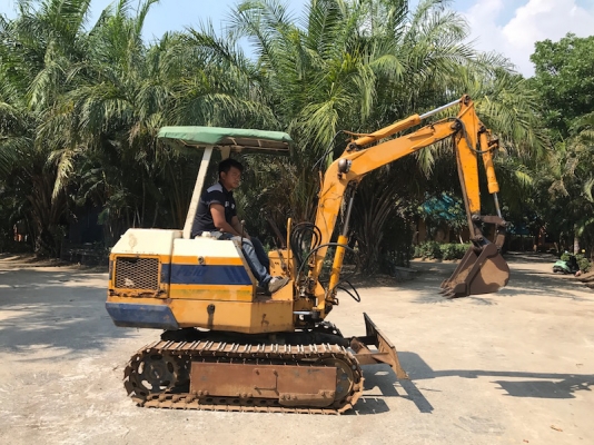 ขายแบคโฮKOMATSU PC10 เครื่อง3สูบ เดิมจากญี่ปุ่น ทำงานสมบูรณ์ทุกระบบ รับรองไม่ผิดหวัง 148,000 เท่านั้น!! ขายแบคโฮKOMATSU PC10 เครื่อง3สูบ เดิมจากญี่ปุ่น ทำงานสมบูรณ์ทุกระบบ รับรองไม่ผิดหวัง 148,000 เท่านั้น!!