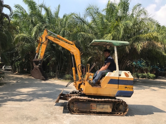 ขายแบคโฮKOMATSU PC10 เครื่อง3สูบ เดิมจากญี่ปุ่น ทำงานสมบูรณ์ทุกระบบ รับรองไม่ผิดหวัง 148,000 เท่านั้น!! ขายแบคโฮKOMATSU PC10 เครื่อง3สูบ เดิมจากญี่ปุ่น ทำงานสมบูรณ์ทุกระบบ รับรองไม่ผิดหวัง 148,000 เท่านั้น!!