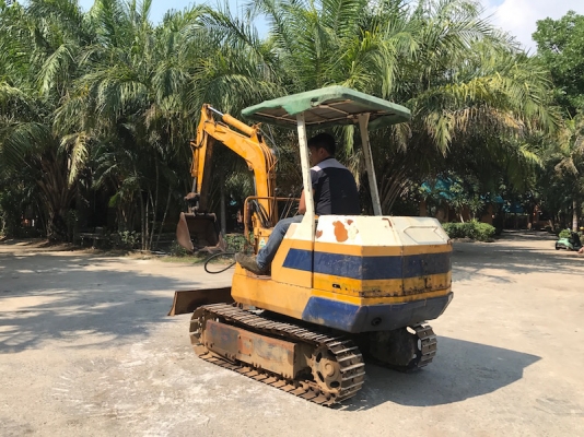 ขายแบคโฮKOMATSU PC10 เครื่อง3สูบ เดิมจากญี่ปุ่น ทำงานสมบูรณ์ทุกระบบ รับรองไม่ผิดหวัง 148,000 เท่านั้น!! ขายแบคโฮKOMATSU PC10 เครื่อง3สูบ เดิมจากญี่ปุ่น ทำงานสมบูรณ์ทุกระบบ รับรองไม่ผิดหวัง 148,000 เท่านั้น!!