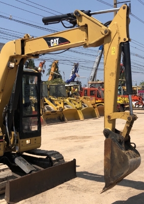 ขายรถขุด CAT 305SR คอนโทรลสั้น ปั๊มนิ้ว นำเข้าเองจากญี่ปุ่น สภาพสวยพร้อมใช้ มีVDOการทำงานครับ