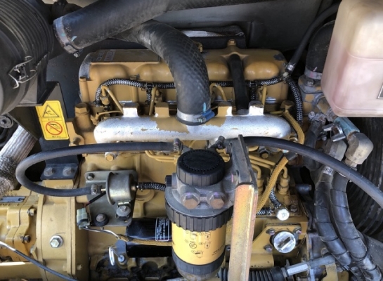 ขายรถขุด CAT 305SR คอนโทรลสั้น ปั๊มนิ้ว นำเข้าเองจากญี่ปุ่น สภาพสวยพร้อมใช้ มีVDOการทำงานครับ