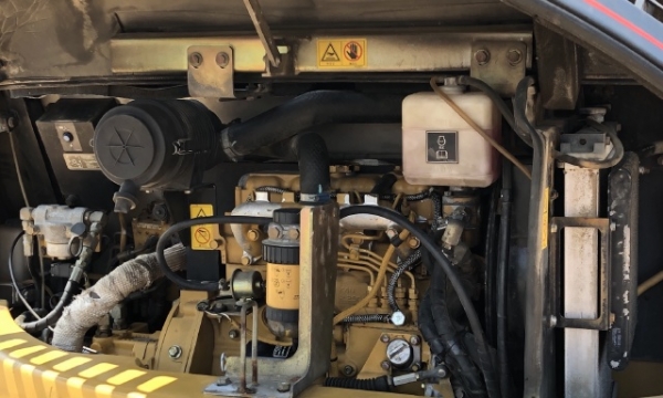 ขายรถขุด CAT 305SR คอนโทรลสั้น ปั๊มนิ้ว นำเข้าเองจากญี่ปุ่น สภาพสวยพร้อมใช้ มีVDOการทำงานครับ