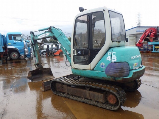 ขายรถแม็คโคร KOMATSU PC45-1 พร้อมใช้งาน นำเข้าเองจากประเทศญี่ปุ่น ติดต่อ 063-9316985 ID LINE : 0639316985 ครับ
