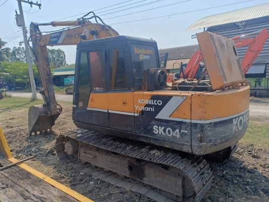 ขายจ้า. KOBELCO SK045 เก่าใน สภาพดี แทรค 60 เดิมๆ ไฟฟ้าครบ  เอกสารอินวอย พร้อมใช้ โทร 089-3818694 จ๊อย