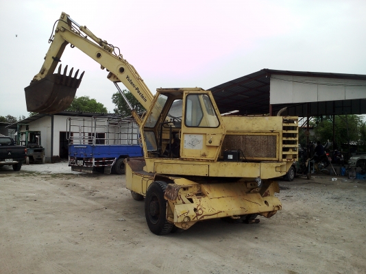 ขายแบคโฮล้อยาง 250000 บาท