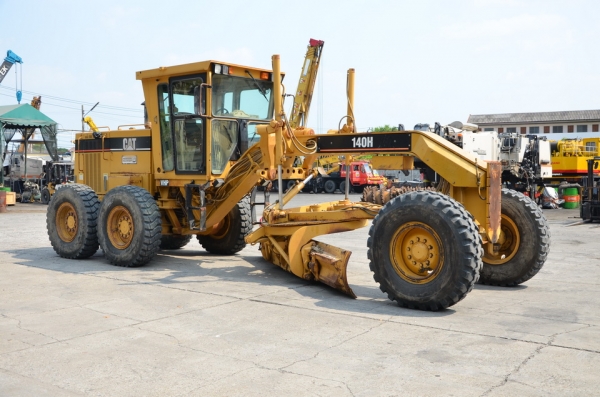 CATERPILLAR 140H  SN  2ZK058xx