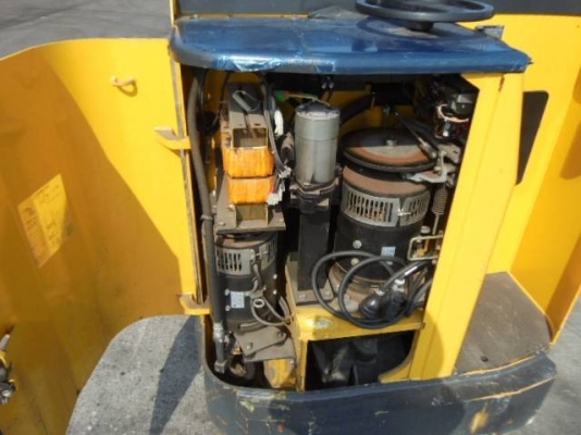 รถยกไฟฟ้าโคมัสสึรุ่น ล่าสุด น้ำหนักยก 3 ตัน เสาสูง 4 เมตร รถนอกนำเข้า