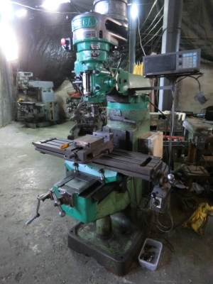 ขายเครื่องมิลลิ่ง M2 ไฟบ้าน มีฟีด ลิเนีย สภาพพร้อมใช้ เสียบปลั๊กใช้งานได้ทันที  ติดต่อ 0898135855