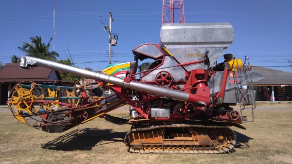 ขายรถเกี่ยวไอ้หนุ่มไวไฟปี54 ขาย 680,000 บาท