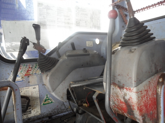 PC75uu-2 KOMATSU (รถนอก นำเข้า ขายถูก)@425,000 รถขุดเก่านอก สถาพดีพร้อมใช้ เพิ่งนำเข้ามายังไม่เคยใช้งานในเมืองไทยเลย เครื่องดีปั้มเเรงพร้อมใช้ บูมอาร์มสวย ช่วงล่างดี เร็วแรง ไม่โหลดพร้อมใช้รถเดิมๆ ขายตามสภาพ เอกสารอินวอยสนใจคลิ๊ก ☎ 081-989-1989 หรั่งครับ PC75uu-2 KOMATSU (รถนอก นำเข้า ขายถูก)@425,000 รถขุดเก่านอก สถาพดีพร้อมใช้ เพิ่งนำเข้ามายังไม่เคยใช้งานในเมืองไทยเลย เครื่องดีปั้มเเรงพร้อมใช้ บูมอาร์มสวย ช่วงล่างดี เร็วแรง ไม่โหลดพร้อมใช้รถเดิมๆ ขายตามสภาพ เอกสารอินวอยสนใจคลิ๊ก ☎ 081-989-1989 หรั่งครับ